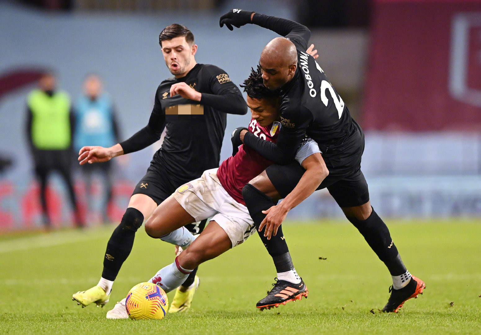 约基奇：弗拉格在场上展现出超乎年龄的成熟（约基奇：弗拉格在比赛中展现出远超年龄的老练）